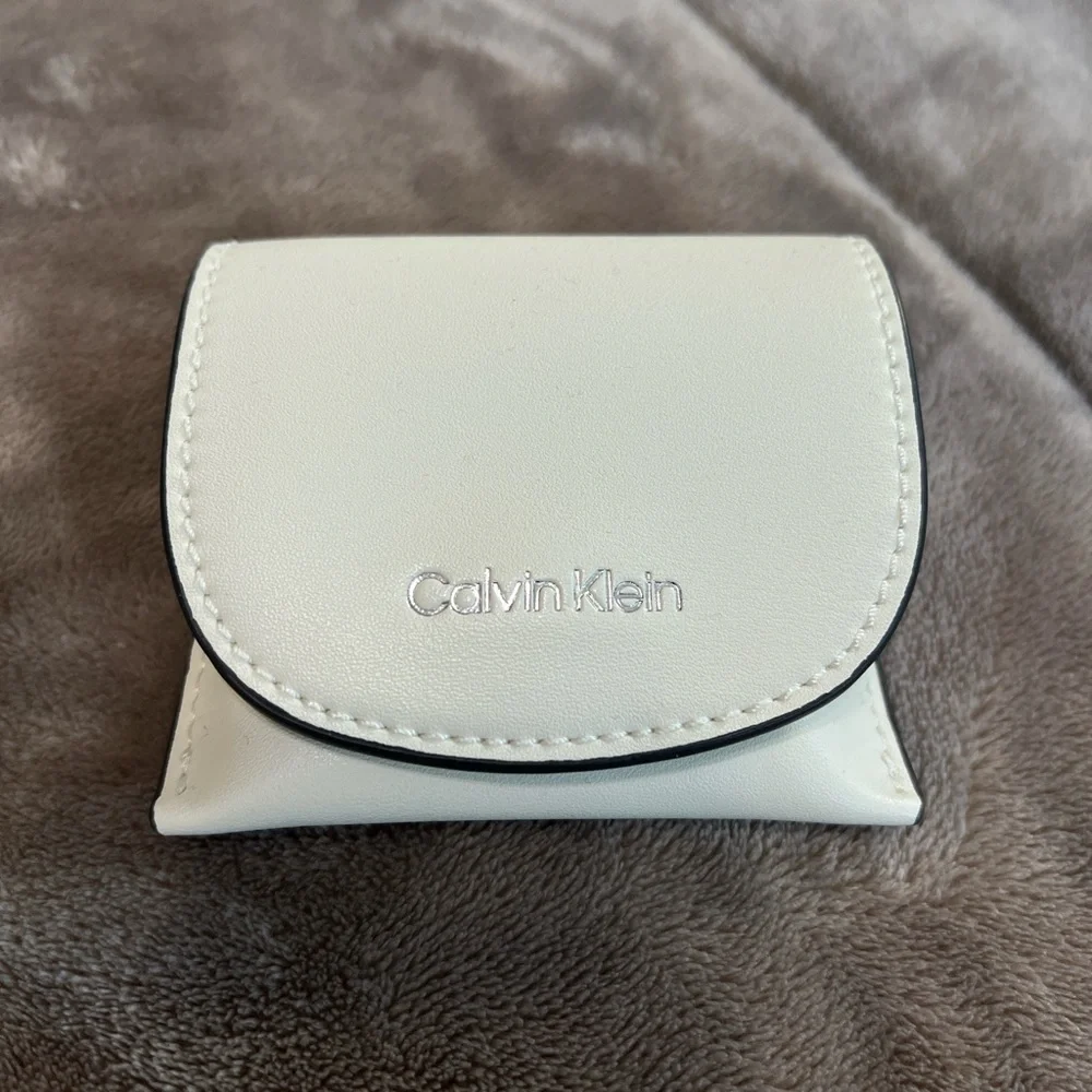 Calvin Klein Cream Off White AirPod/Ear Bud Case